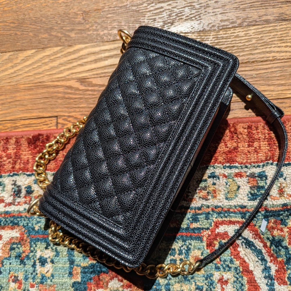 Authentic Chic Black Quilted Chain Bag - Picture 6 of 10